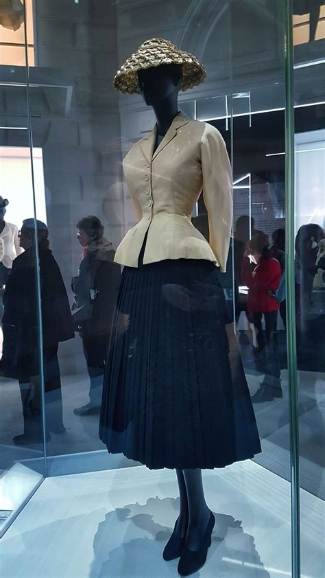 christian dior bar suit.